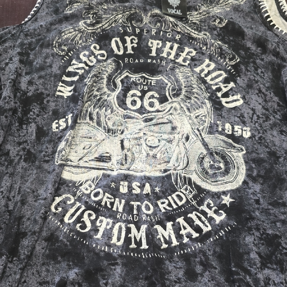 Vocal Black and Silver Graphic Top - Picture 3 of 3